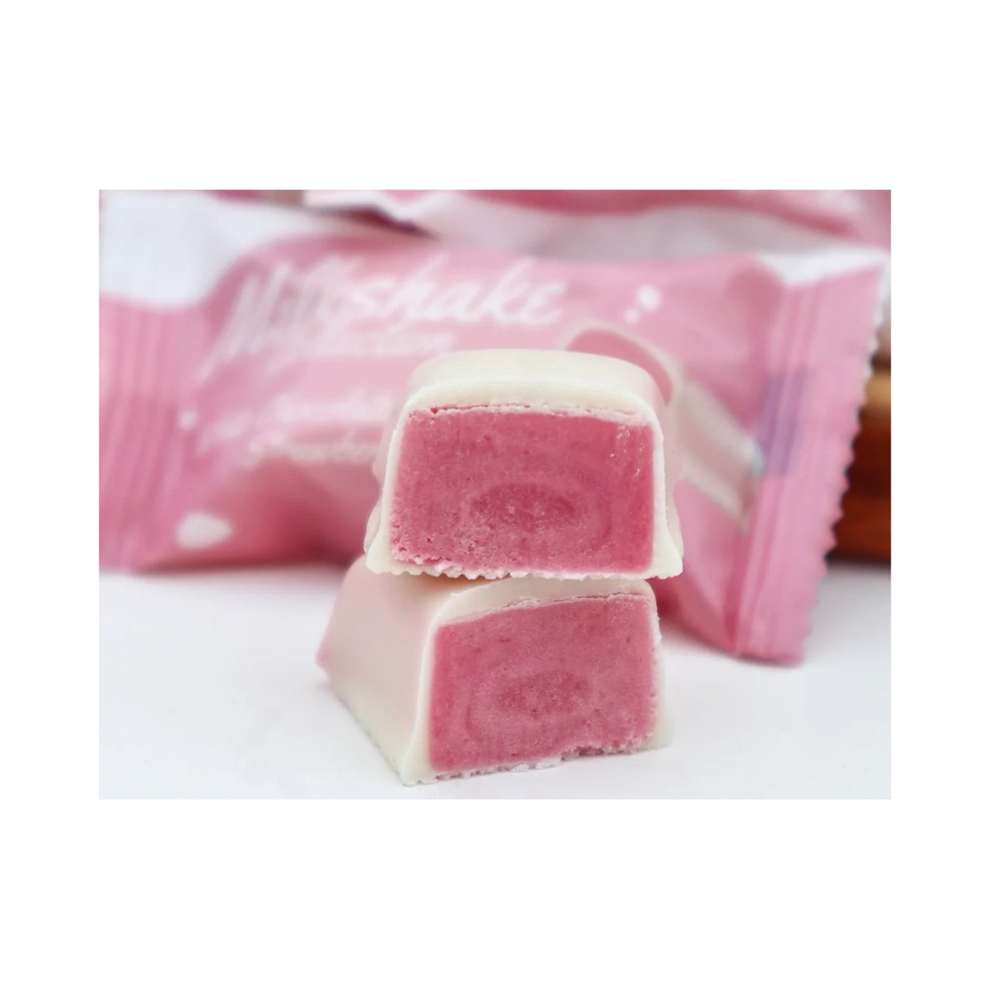 Mormor Lisas White Chocolate & Strawberry Milkshake Candy – Swedish Creamy Sweets